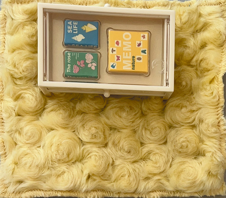 Lundby - Soft Yellow Rug & Living Room Table