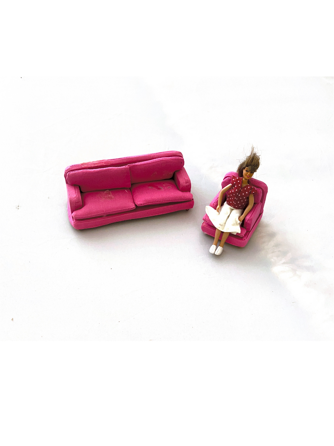 Lundby Dolls House Ex-Display - Pink Sofa and Chairs Set
