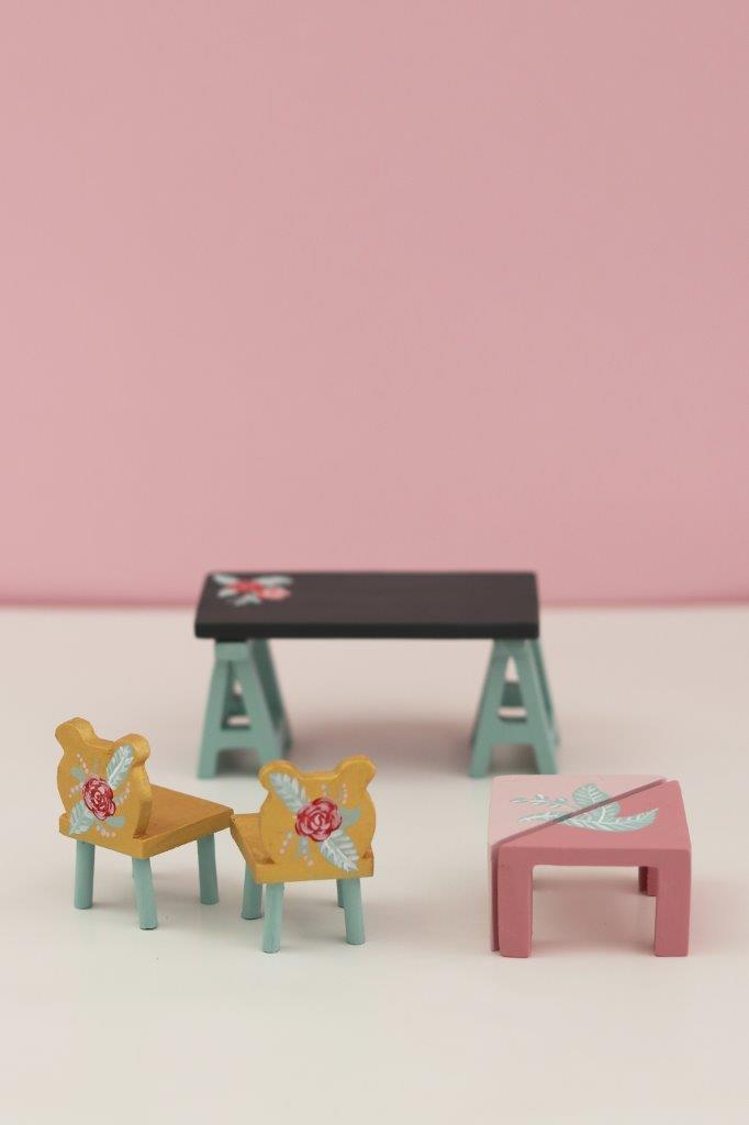 Lundby DIY Table & Chairs Set